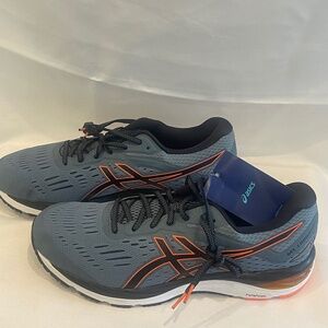 Asics Mens Gel Cumulus -20. Size 12